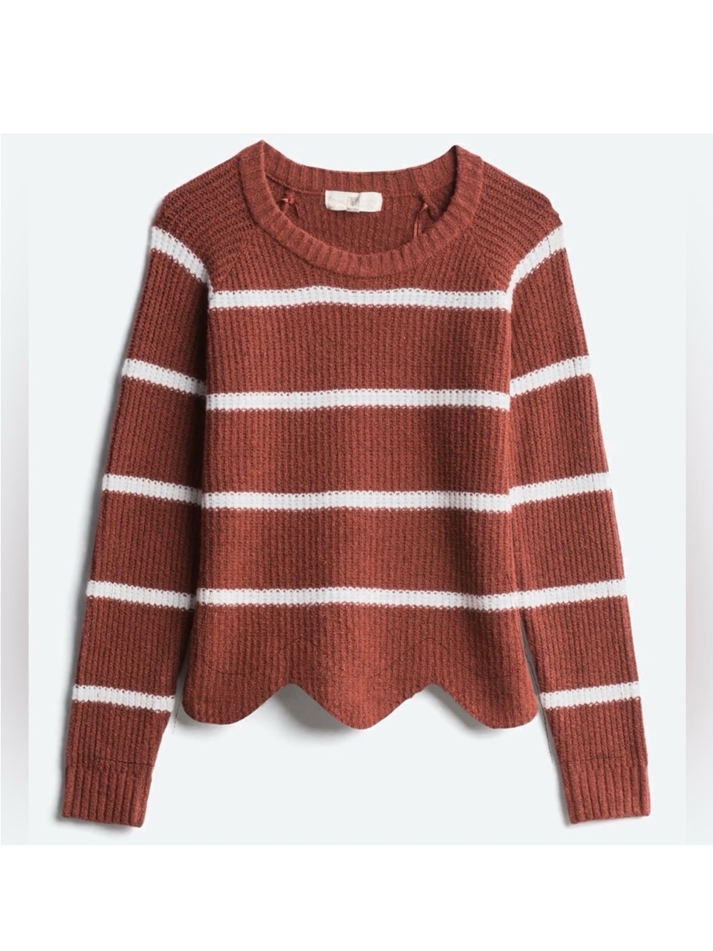 PINQUE Lily Cropped Scallop Hem Pullover